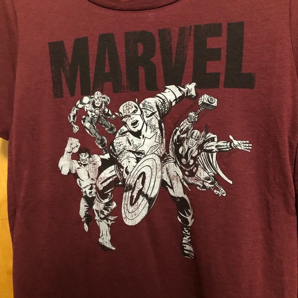 Maroon Marvel Tee - Picture 4 of 5